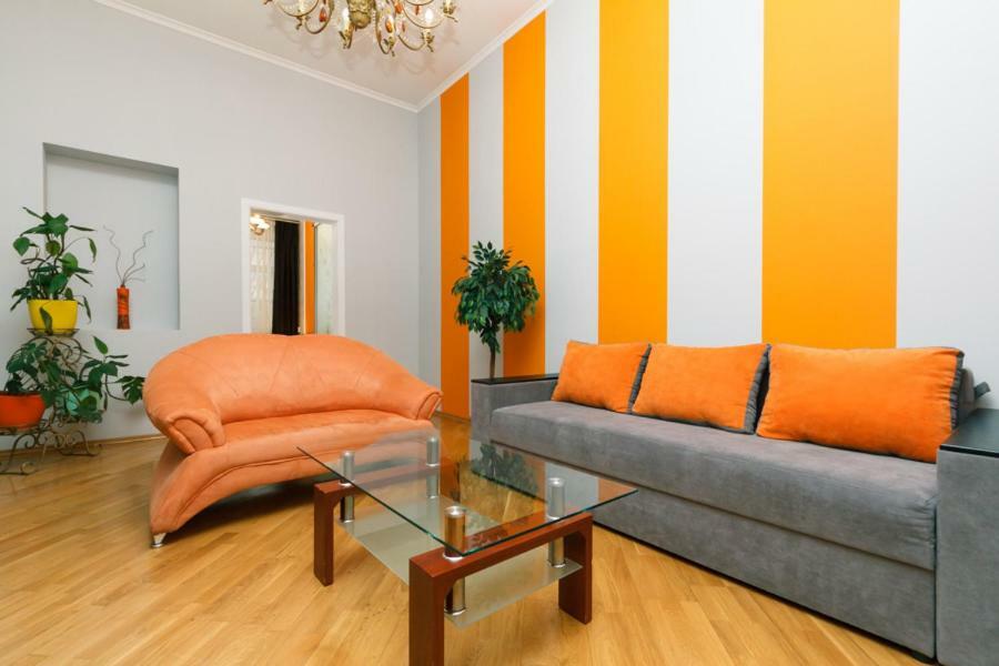 Apartments On Besarabka Kiev Exterior foto